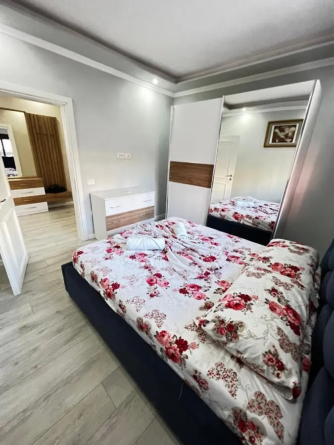 Apartment Golden Cherry Tirana
